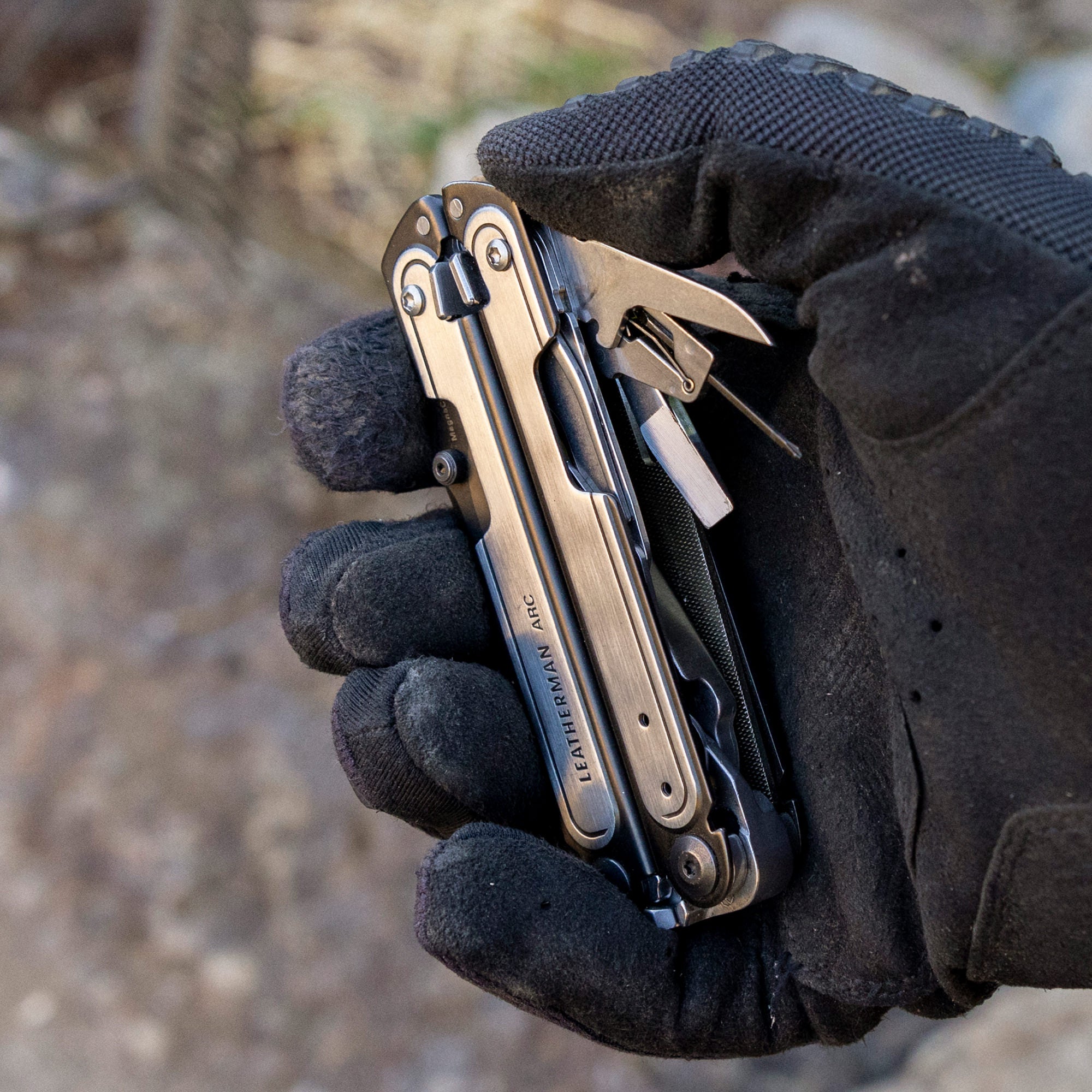 LEATHERMAN - LEATHERMAN  ARC (アーク) フラッグシップモデル40周年作品 Leatherman ARC Multi-tool | Official Site