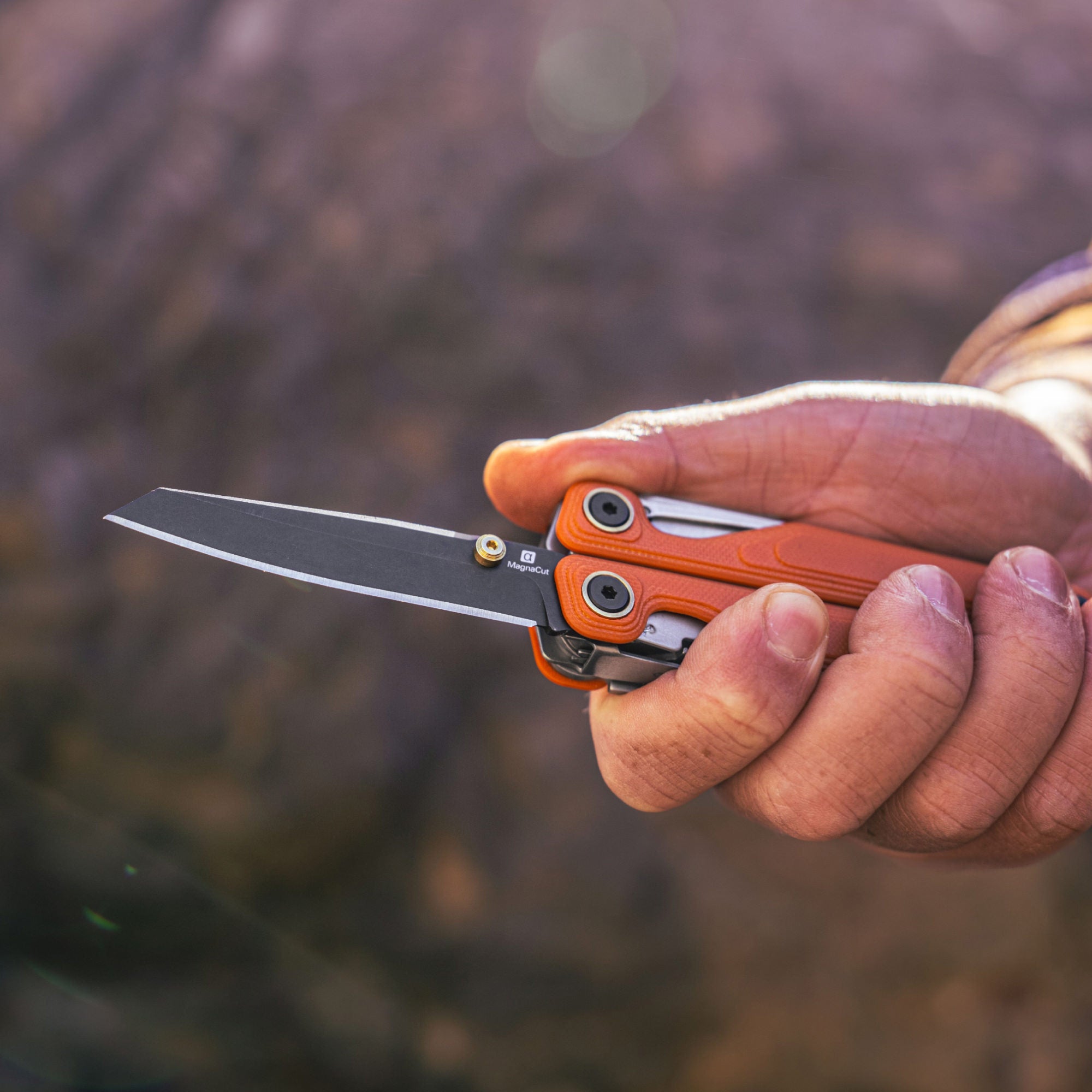 Leatherman Wave Alpha Multi-tool | Official Site