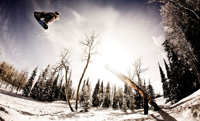 Translation missing: en.Snowboarder in the air