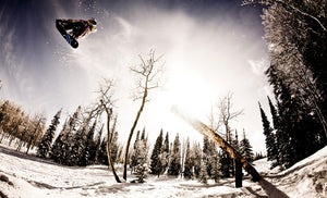 Translation missing: en.Snowboarder in the air