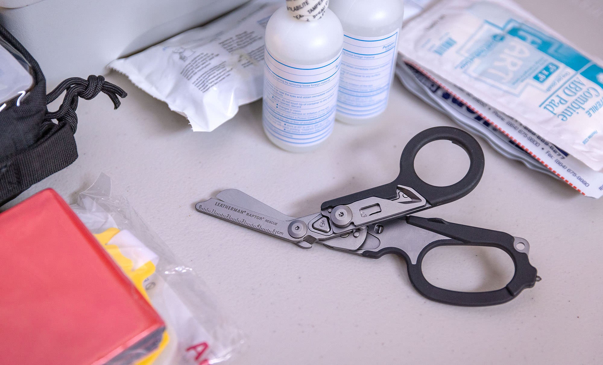 Leatherman Raptor Rescue | Official Site