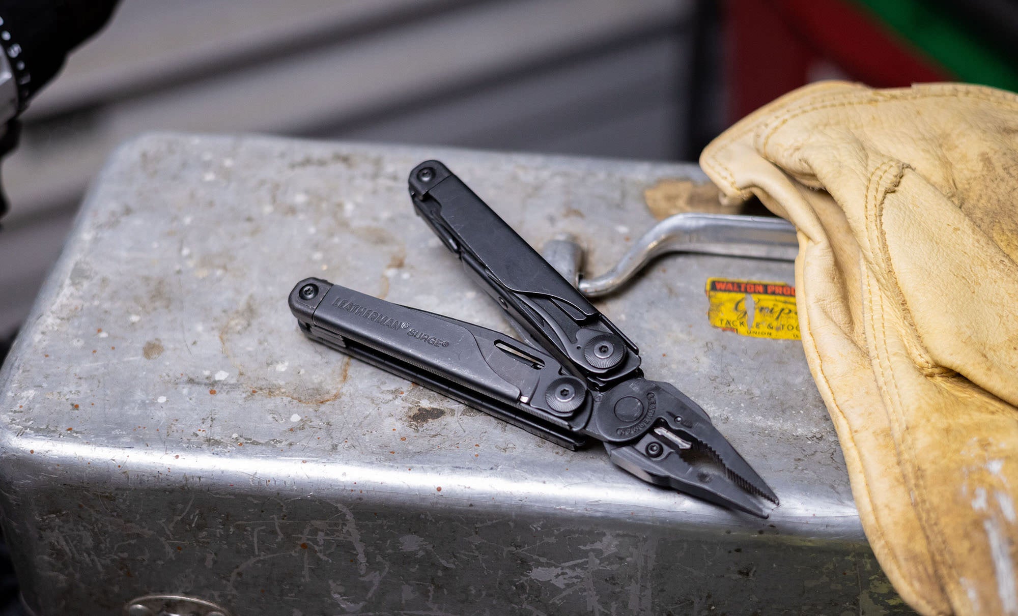 Leatherman Surge Multi-tool | Official Site