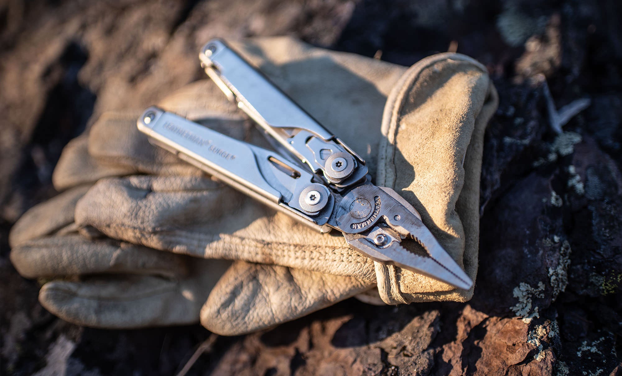レザーマン　SURGE Leatherman Surge Multi-tool | Official Site