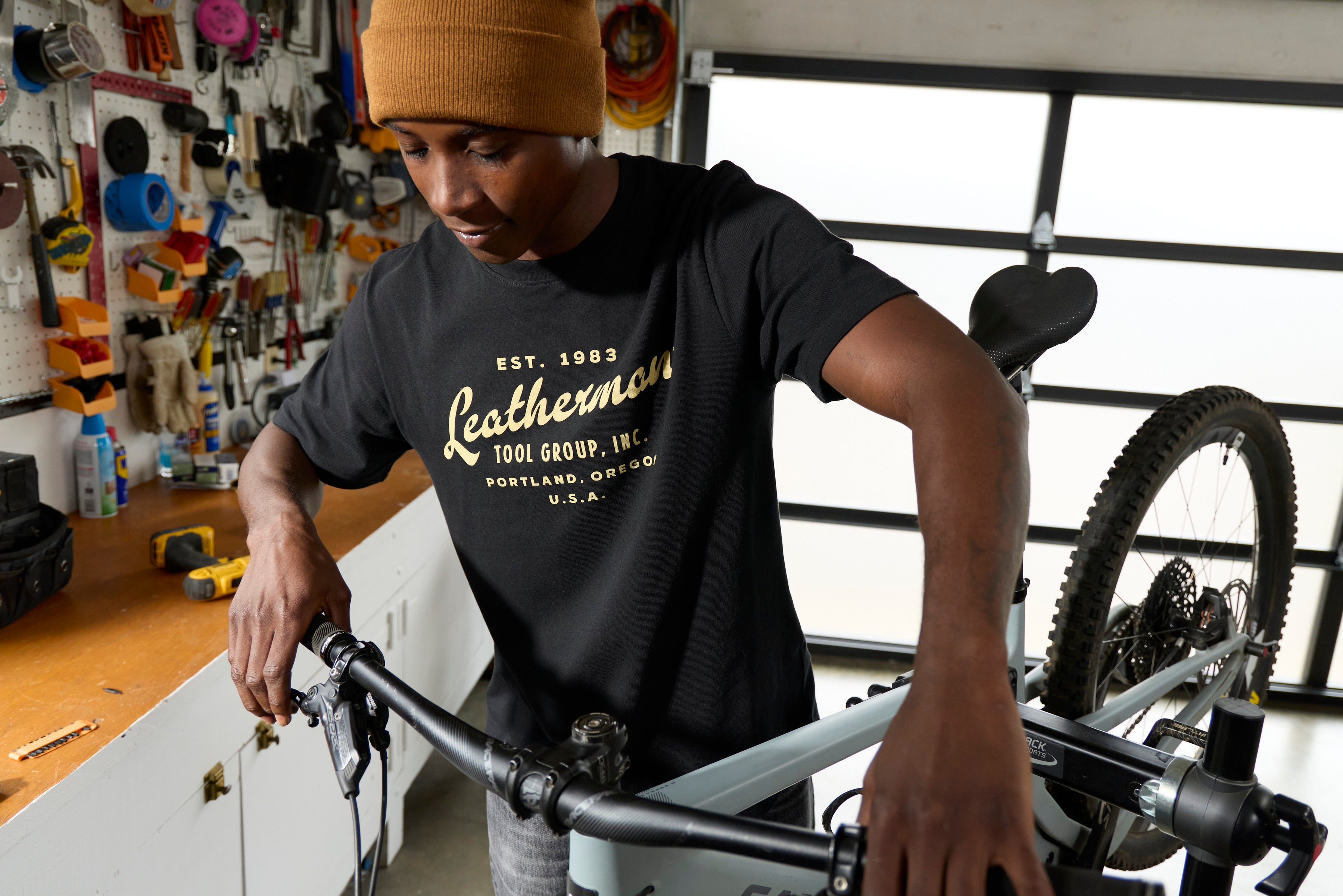 Vintage Tee | Leatherman