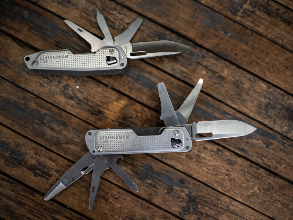 Leatherman FREE K2 and K4 on table