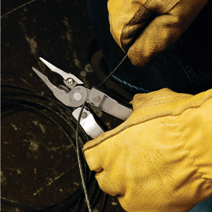 Leatherman crimping a wire